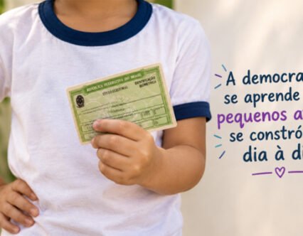 O uniforme, o voto e o direito de escolha. A construção da democracia na adolescência.